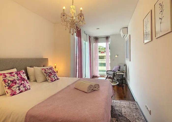 公寓 Sunniva By Lovelystay *